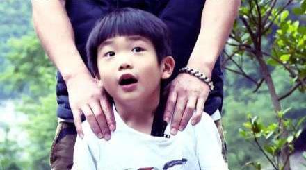 爸爸去哪儿4安吉的人气（爸爸去哪儿四季男孩大PK）(5)