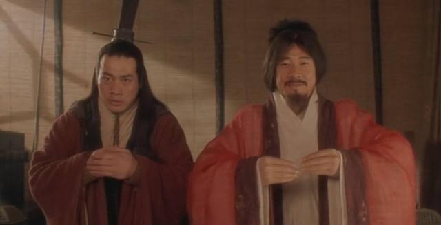 张丰毅搞笑名场面（张丰毅追着李雪健打水仗）(2)