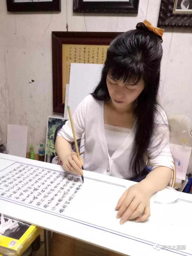 白瓷碗散文（美文美声慧子的瓷像店）(2)