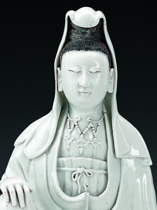 唐英监造的最好看瓷瓶（唐英的两尊瓷像为何都成了国宝）(2)