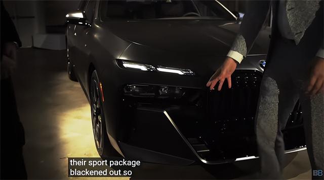 车子老是自锁怎么回事(新车都长成眯眯眼)(3)