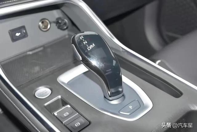 2023款哈弗h6全系具体配置及价格(10万级首选SUV2023款哈弗H6配1.5T)(3)