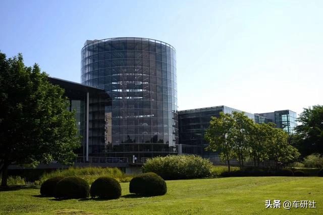 大众车型大全辉腾（马路刺客又回来了）(3)