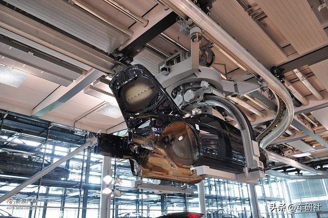 大众车型大全辉腾（马路刺客又回来了）(4)