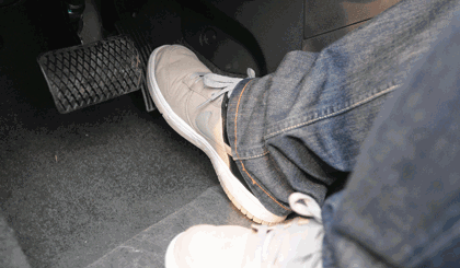 女司机超速不出示驾驶证后续(女司机开保时捷718高速狂飙)(12)