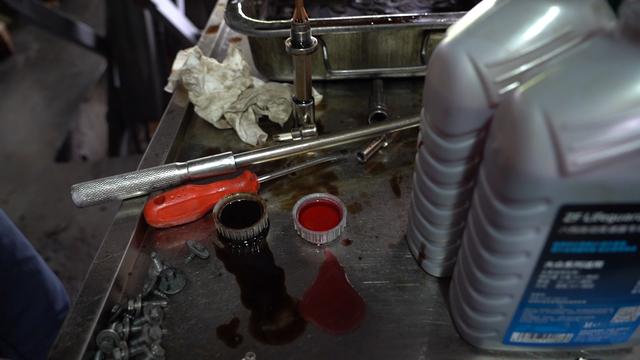 日产轩逸变速箱顿挫不换挡(日产轩逸变速箱维修案例分享)(15)