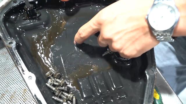 日产轩逸变速箱顿挫不换挡(日产轩逸变速箱维修案例分享)(17)