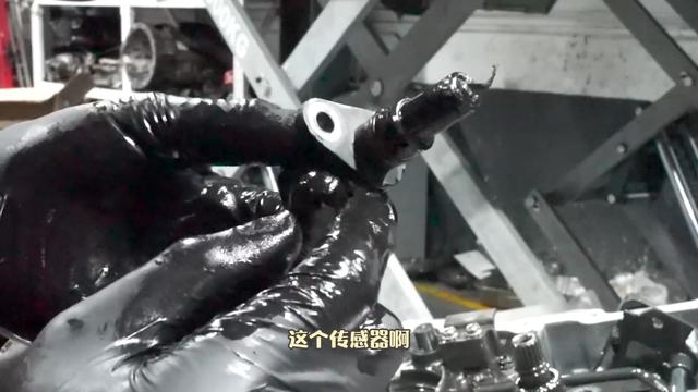 日产轩逸变速箱顿挫不换挡(日产轩逸变速箱维修案例分享)(8)