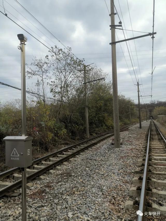 摩天岭铁路隧道具体位置(龙王山小铁路穿过一条200米隧道)(6)