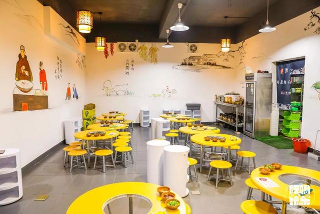 洞氮胡记羊肉馆桃源盛世形象店(从岳阳起家火了21年的洞氮胡记羊肉馆)(12)