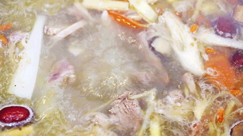 洞氮胡记羊肉馆桃源盛世形象店(从岳阳起家火了21年的洞氮胡记羊肉馆)(8)