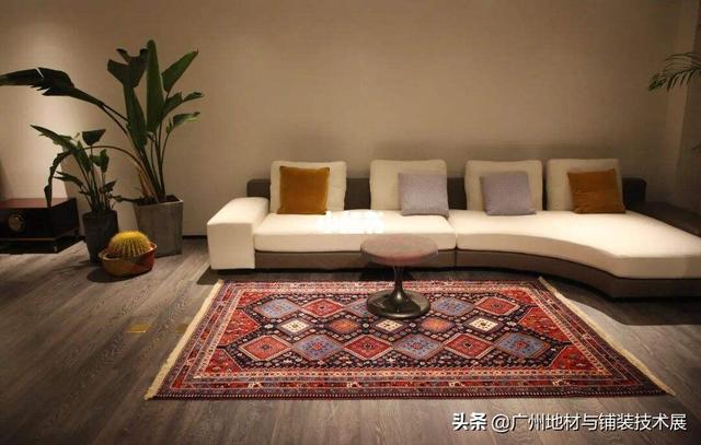 地毯材质多样但是哪种最棒(地毯材质多样但是哪种最棒)(1)