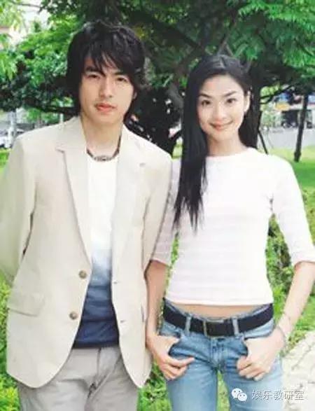 2003林志玲(曾做过车模是林志玲第二)(9)