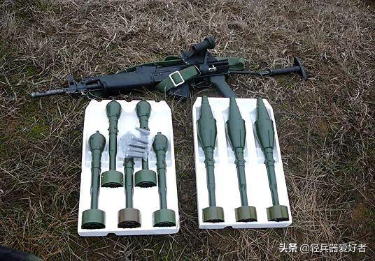 苏联aks突击步枪（冷战时期的AK终极改装）(4)