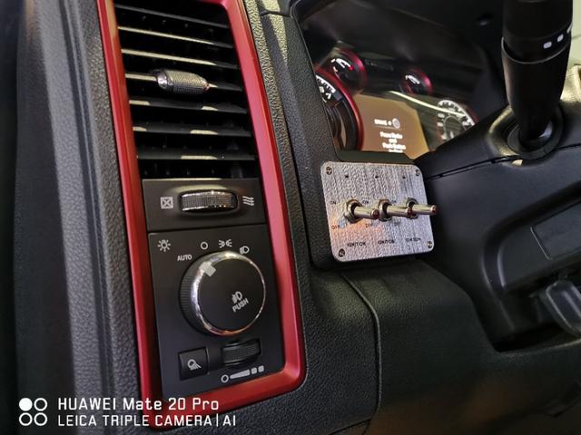 道奇公羊1500两门版改装越野版（35万就能买到限量版道奇公羊进口越野车）(17)