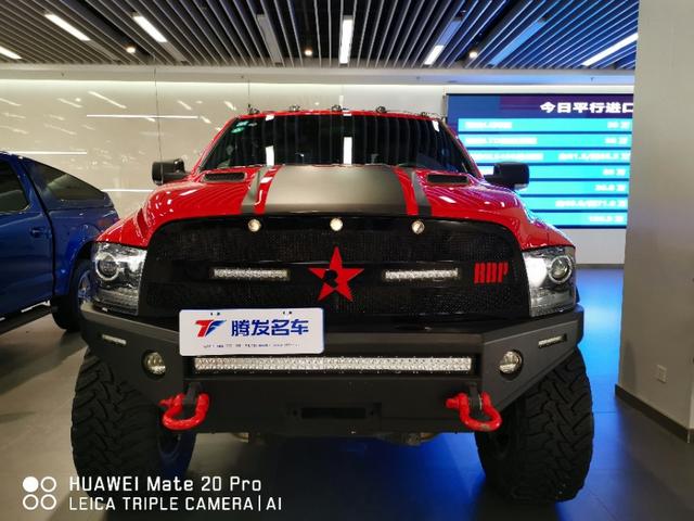 道奇公羊1500两门版改装越野版（35万就能买到限量版道奇公羊进口越野车）(2)