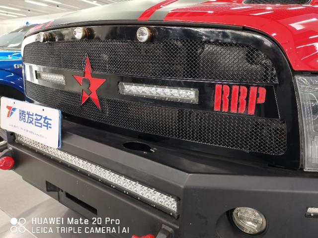 道奇公羊1500两门版改装越野版（35万就能买到限量版道奇公羊进口越野车）(7)