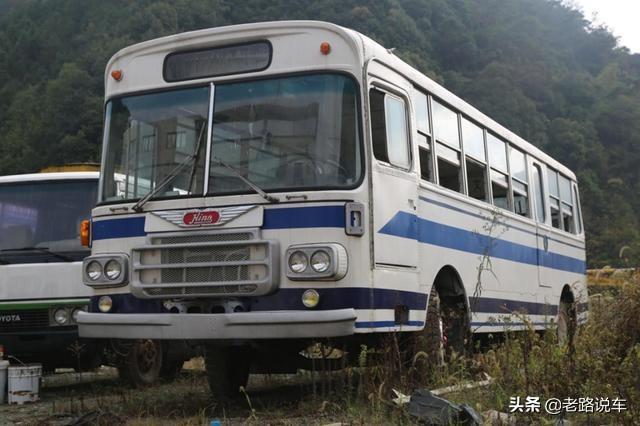 广汽日野和j6哪个好（这辆经过翻新的日野的BX421）(1)