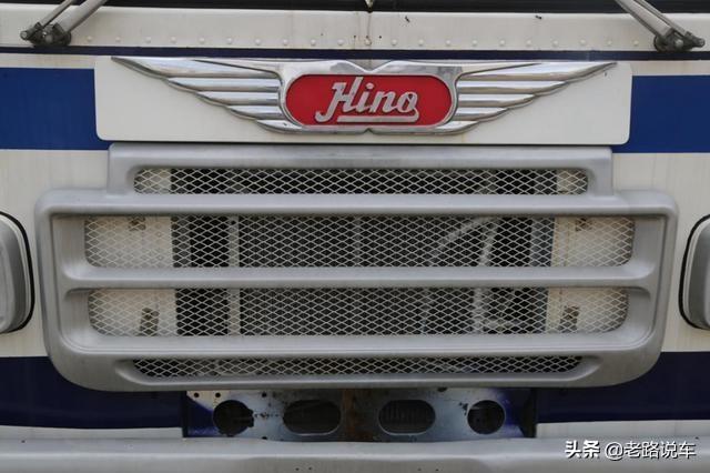 广汽日野和j6哪个好（这辆经过翻新的日野的BX421）(2)