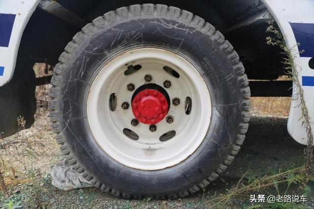 广汽日野和j6哪个好（这辆经过翻新的日野的BX421）(21)