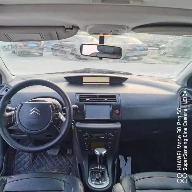 十万左右的二手车法系车(万元二手车推荐)(6)