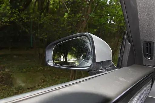 6万公里的小鹏p7值得买吗（体验小鹏P7零百加速6.7秒）(11)