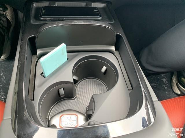 小鹏汽车p7后驱标准续航智享版（极致的理念带来极致的产品）(12)