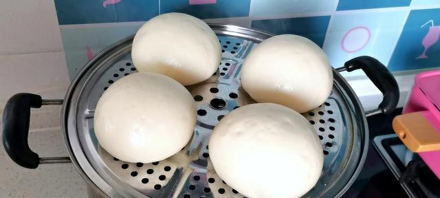 如何才能蒸出又白又大的馒头（怎样才能蒸出好吃好看的白馒头）