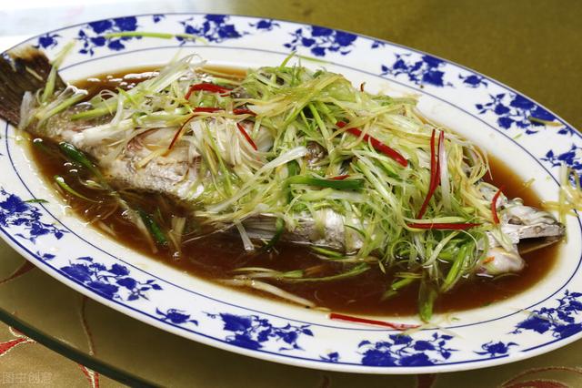 鲈鱼这样做真的超级好吃哦（鲈鱼怎么做好吃）