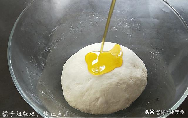 怎么用面粉做一道好吃的美食（这才是面粉最好吃的做法）