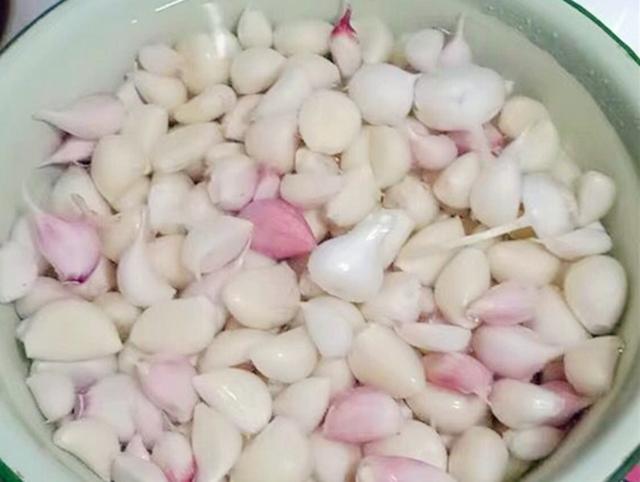 怎么腌糖醋蒜放的时间长（直接加醋就错了）