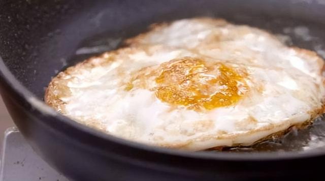 这才是荷包蛋最好的做法(荷包蛋这样做太牛了) 这才是荷包蛋最好的做法(荷包蛋这样做太牛了)