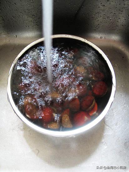 板栗这样做香得口水直流（秋天的板栗香甜可口）