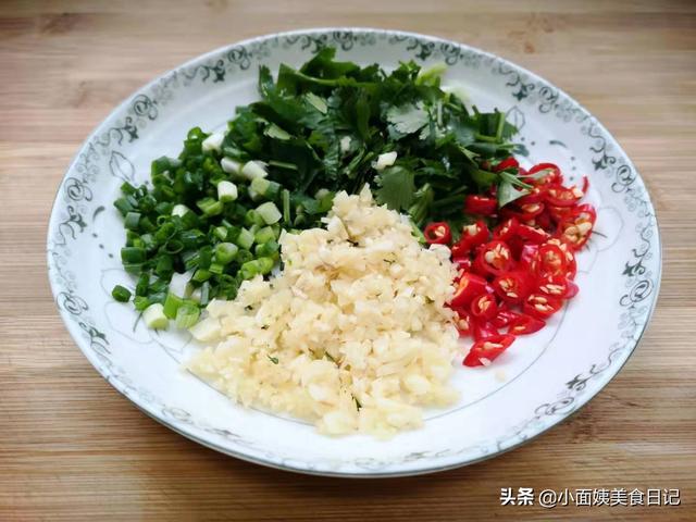 宽粉的神仙吃法酸辣（宽粉不止烫火锅好吃）