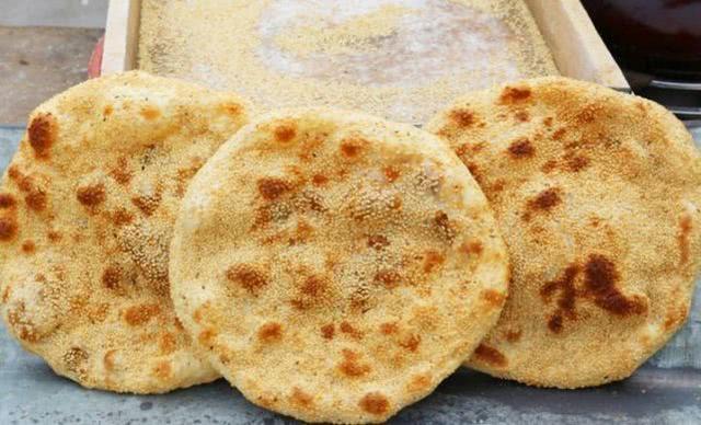 山东博山肉烧饼面的和法（康熙也爱吃的山东美食）