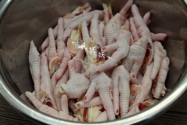 家常简单泡鸡脚（超级简单的泡鸡脚）