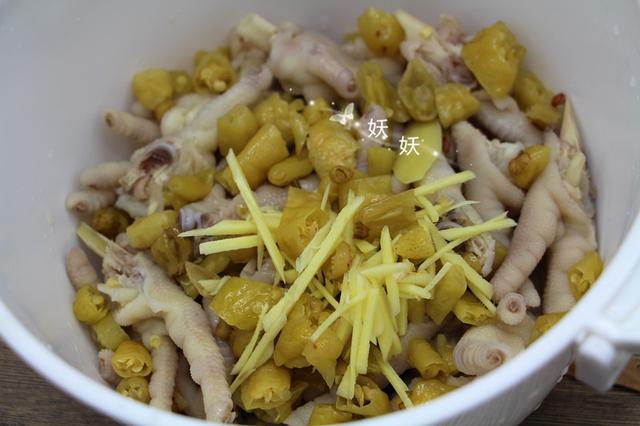 家常简单泡鸡脚（超级简单的泡鸡脚）