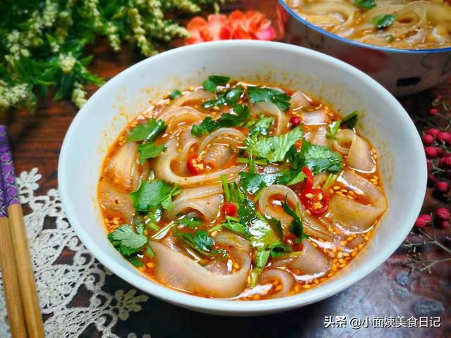 宽粉的神仙吃法酸辣（宽粉不止烫火锅好吃）