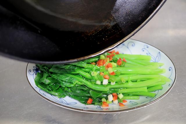夏天来了凉拌菜有哪些做法(夏天最爱的一道凉拌菜) 夏天来了凉拌菜有哪些做法(夏天最爱的一道凉拌菜)