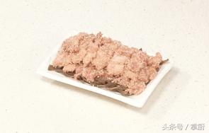 腐乳焖豆角做法（婆婆教做干豆角腐乳蒸肉）