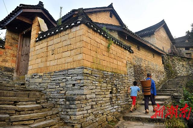 山江苗寨旅拍攻略图文解析（神秘苗寨山江镇旅游攻略）