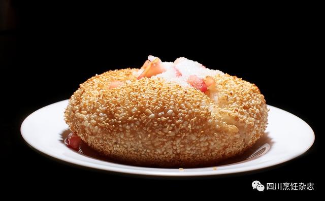 四川怎样炒鸡脚好下饭(火焰青椒鸡菜根回锅肉) 四川怎样炒鸡脚好下饭(火焰青椒鸡菜根回锅肉)