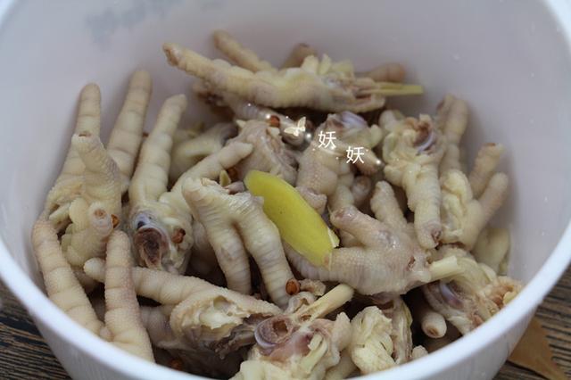 家常简单泡鸡脚（超级简单的泡鸡脚）