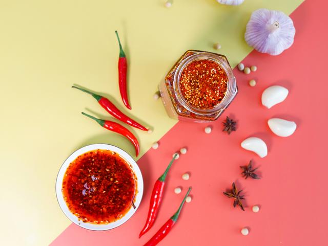 重庆正宗的油辣子咋做（这才是正宗的川味油辣子）