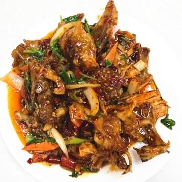 鸡架好吃的家常做法（鸡架怎么做才好吃）