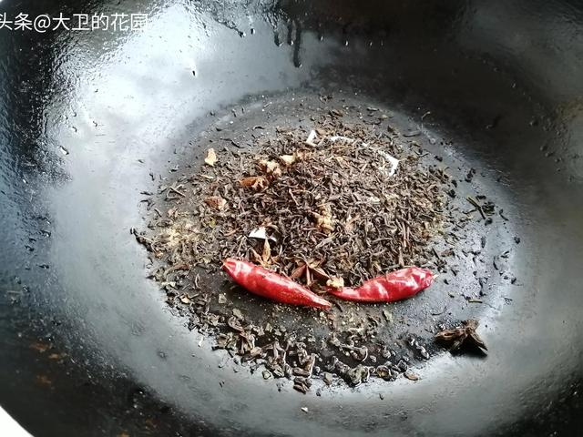 最简单的茶叶蛋的做法（端午美食之家常茶叶蛋的制作）