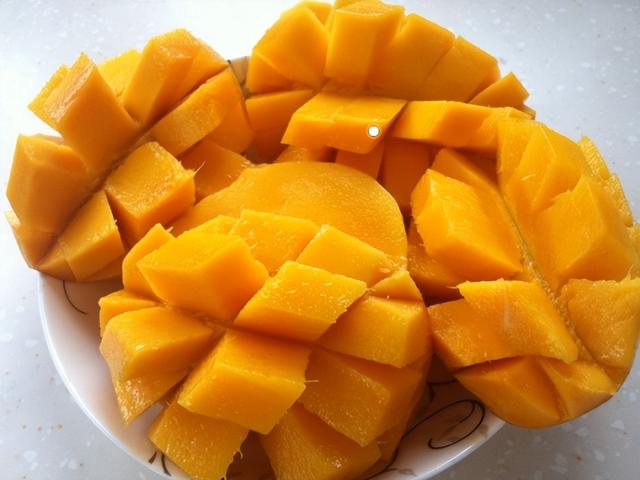 自制雪糕为什么一冻就不甜了(这5种水果冻一冻) 自制雪糕为什么一冻就不甜了(这5种水果冻一冻)