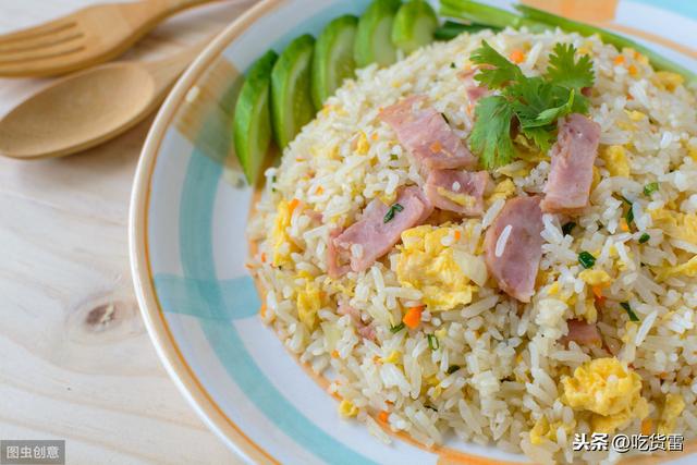 蛋炒饭怎么才能炒出来又嫩又香（大厨教我的3个秘诀）