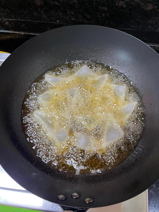 潮汕薯粉豆干做法大全(潮汕美食-薯粉豆干) 潮汕薯粉豆干做法大全(潮汕美食-薯粉豆干)